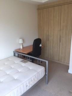 6 bedroom terraced house for rent
