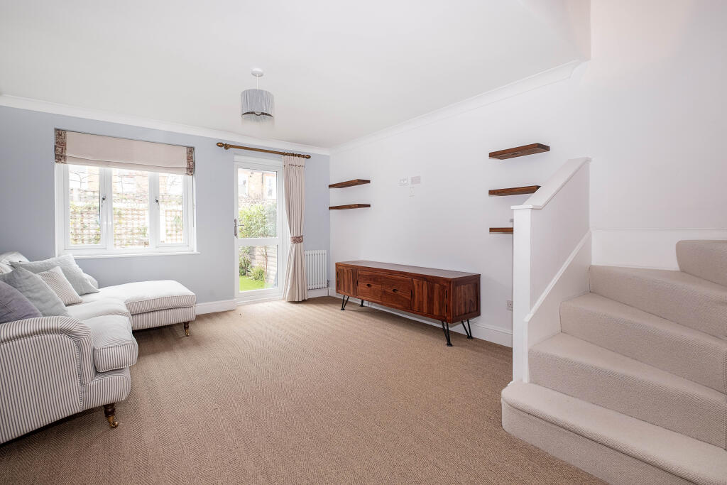Eden Mews, London, SW17 photo 4