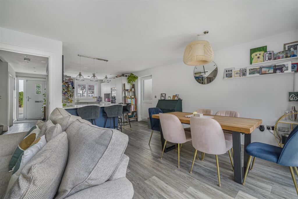 House in Dartford - View 3