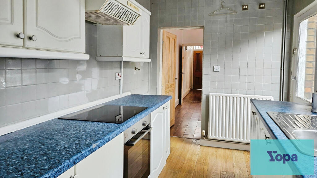 House in Stoke-on-Trent - More