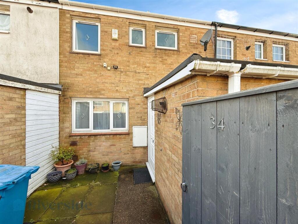 Main image of property: Saddleworth Close, Bransholme, Hull