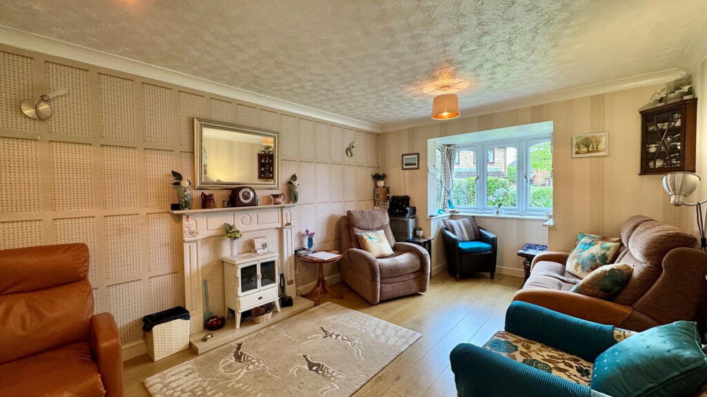 The Martins, Thatcham, RG19 4FD photo 4