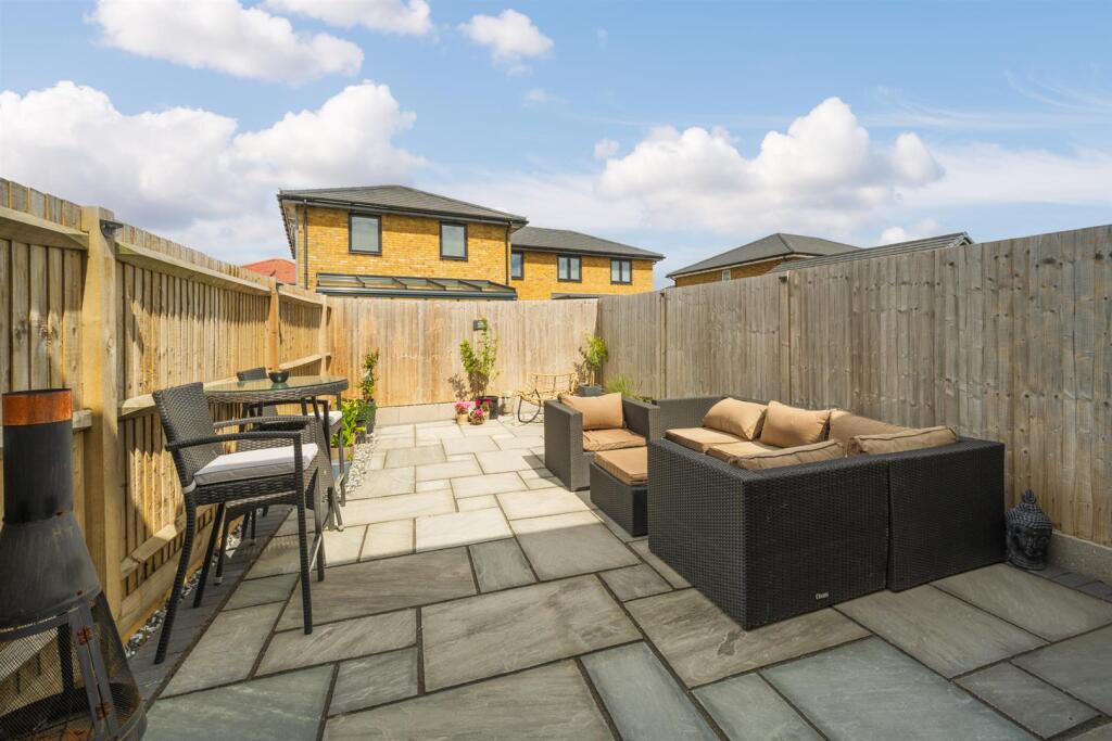 Shakespeare Crescent, New Romney photo 4