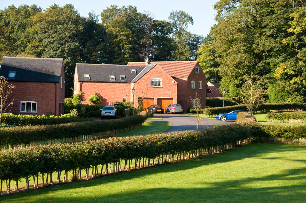 Main image of property: Kestrel Lodge, Upper Hexgreave, Farnsfield, Nottinghamshire