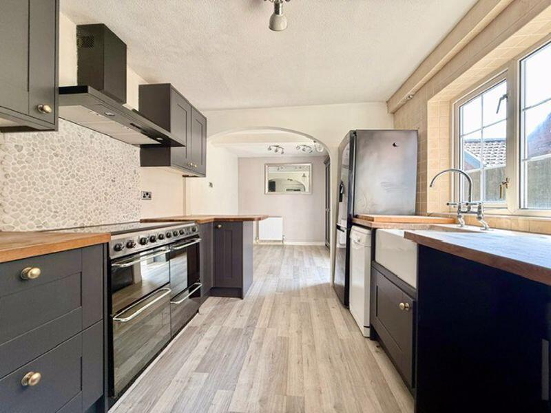 Character Cottage - Sought after Village of Skillington - View 5