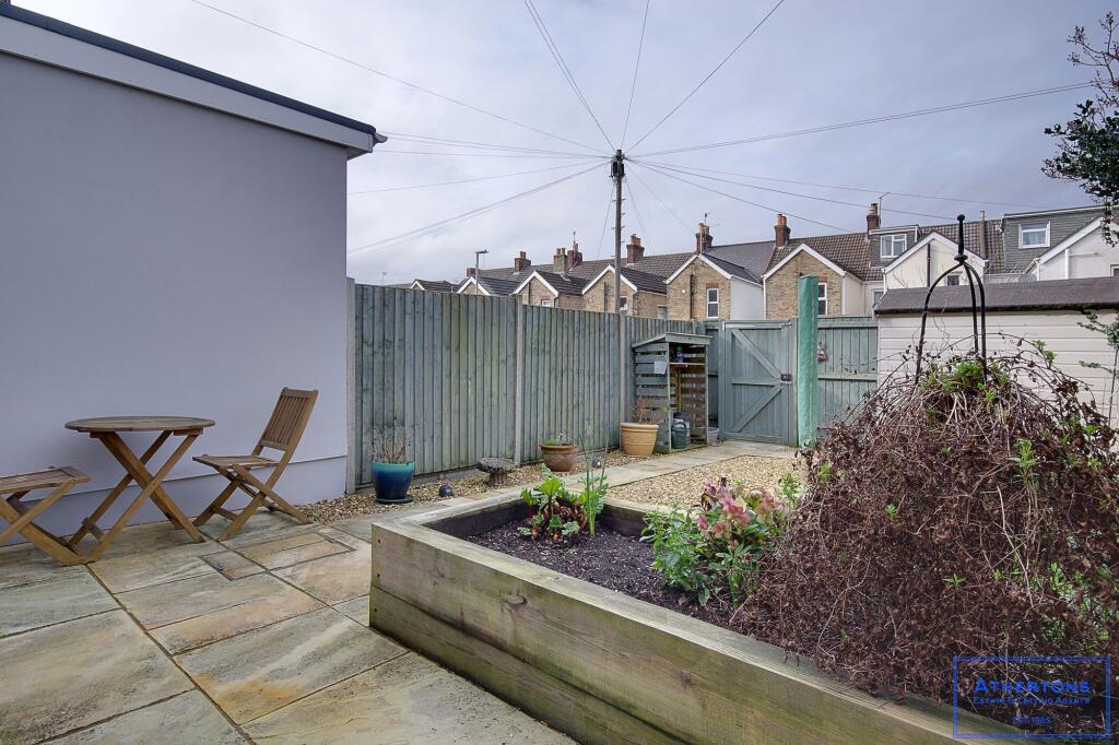 房产图片 24 - Maple Road, Heckford Park, Poole