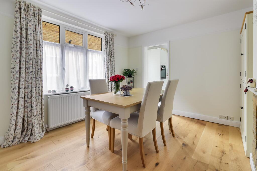 House in Cambridge, Girton - View 4