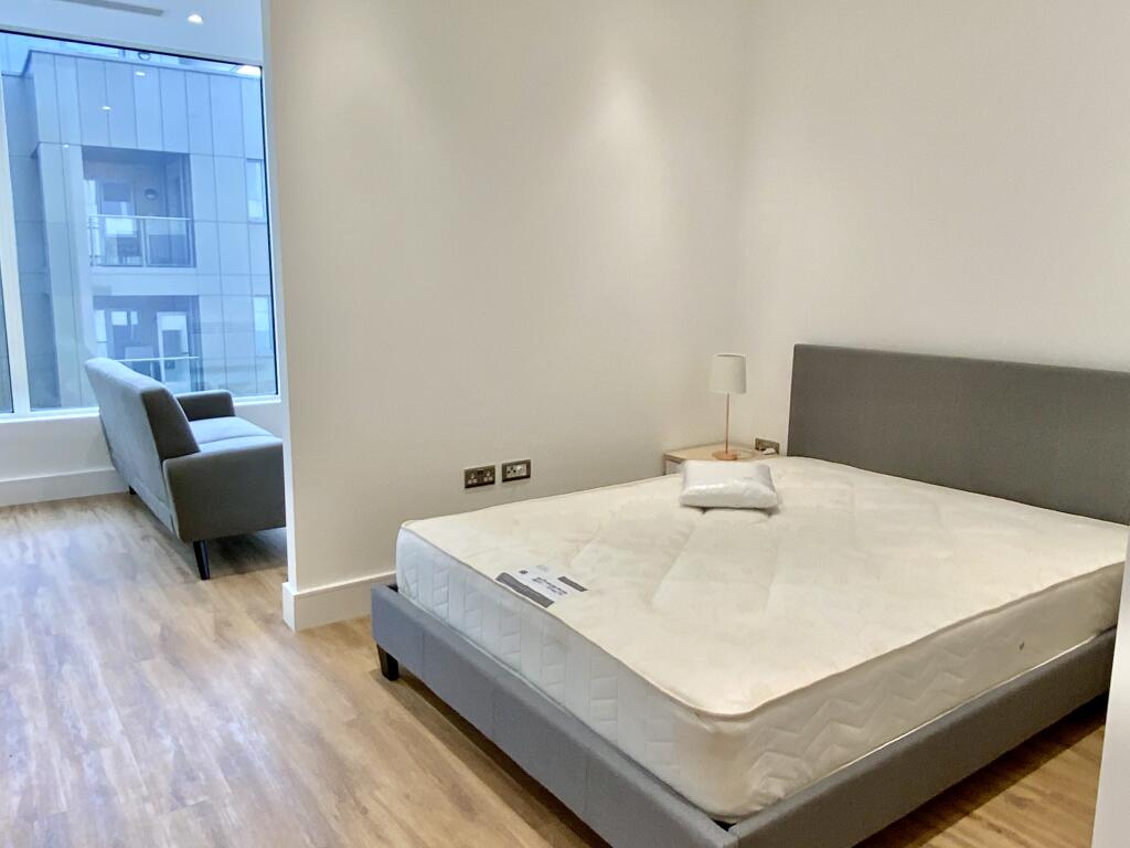 Studio flat for rent