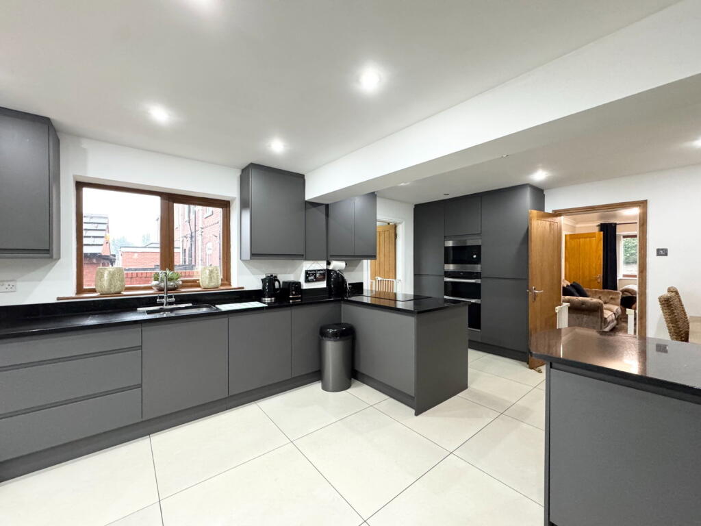 House in Barnsley, South Yorkshire - View 4