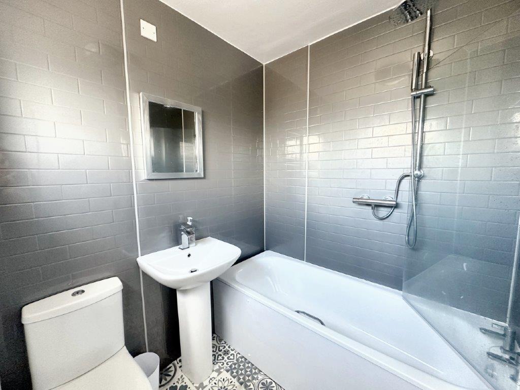 Apartment in Galashiels - More