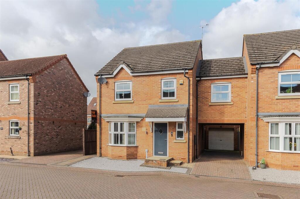 Main image of property: Linnet Garth, Scunthorpe