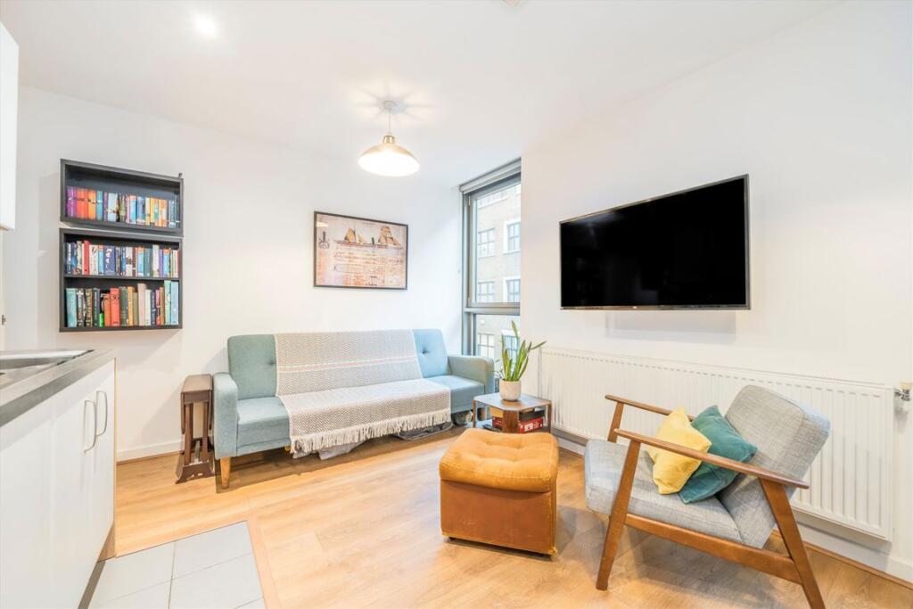 Apartment in London, St Luke's, Islington - View 5