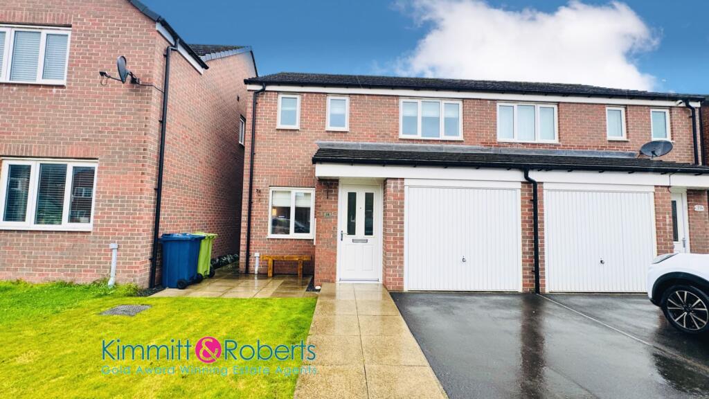3-bed semi-detached on Whitethroat Close, Houghton-le-spring, Tyne & Wear, DH5, £170,000