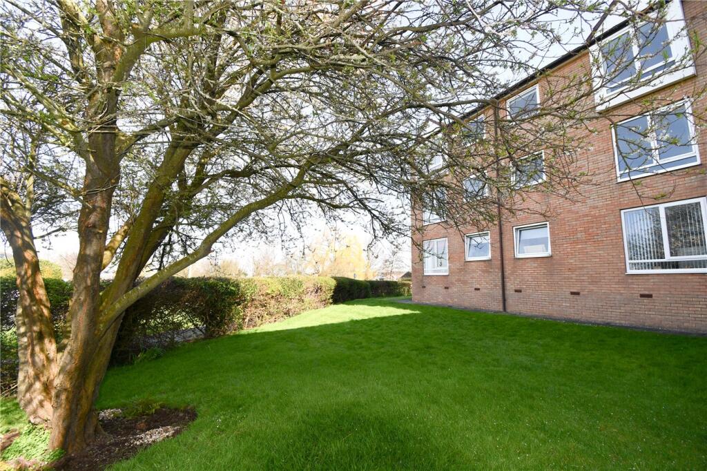 Redcroft, Well Lane, Greasby photo 4