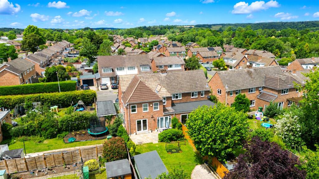 Oregon Avenue, Tilehurst, Reading, Berkshire, RG31 – pohled 2
