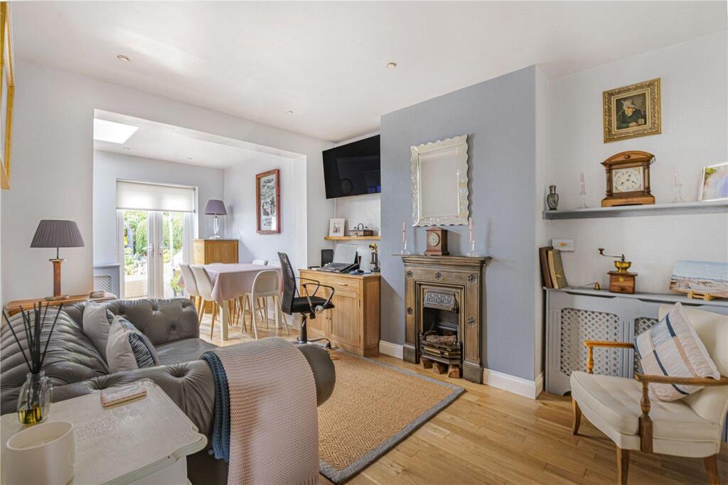 Bradford Close, Bromley photo 3