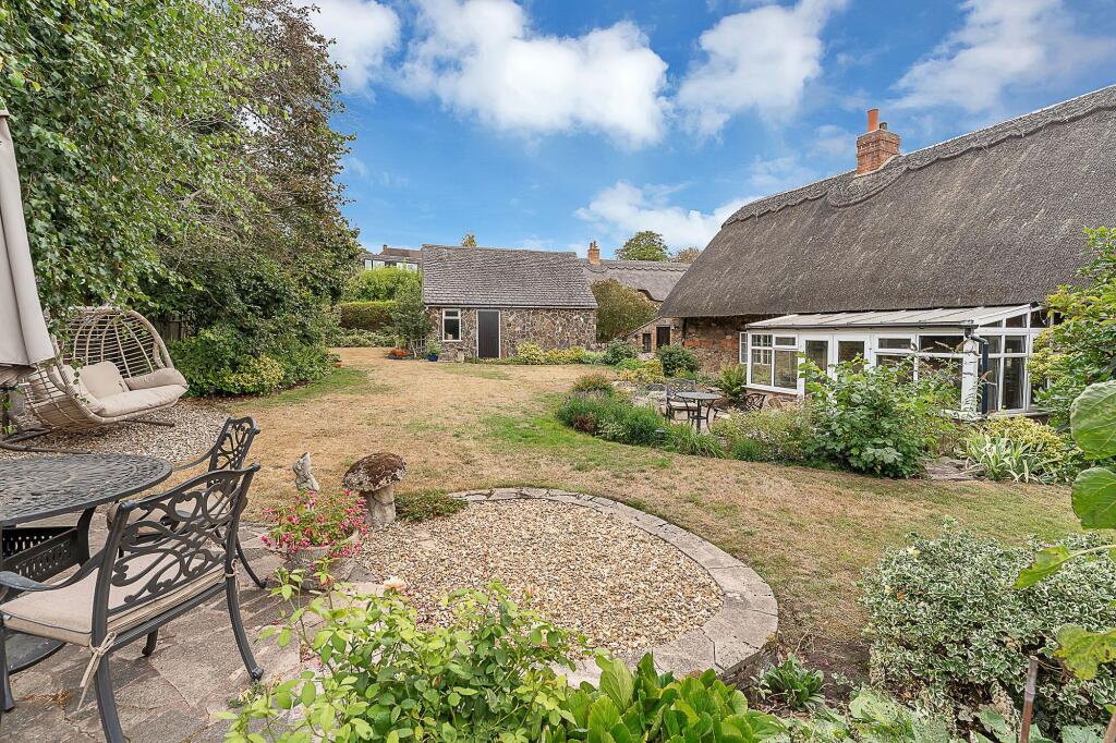 House in Leicester - View 2
