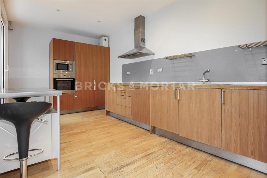Apartment in Newcastle upon Tyne - View 5