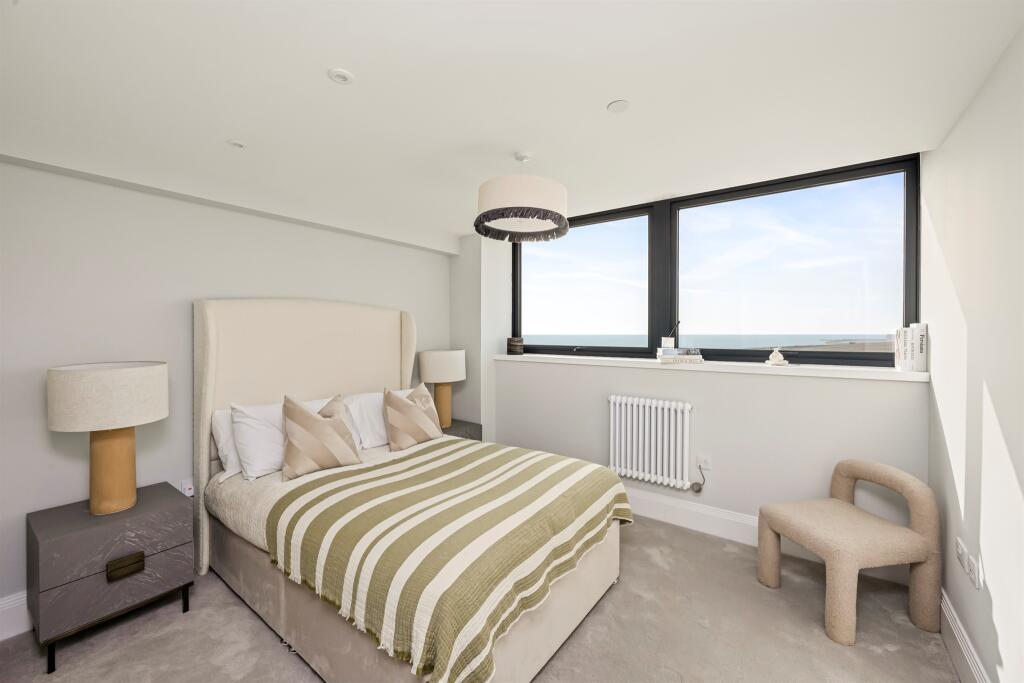 Apartment in Brighton - View 5