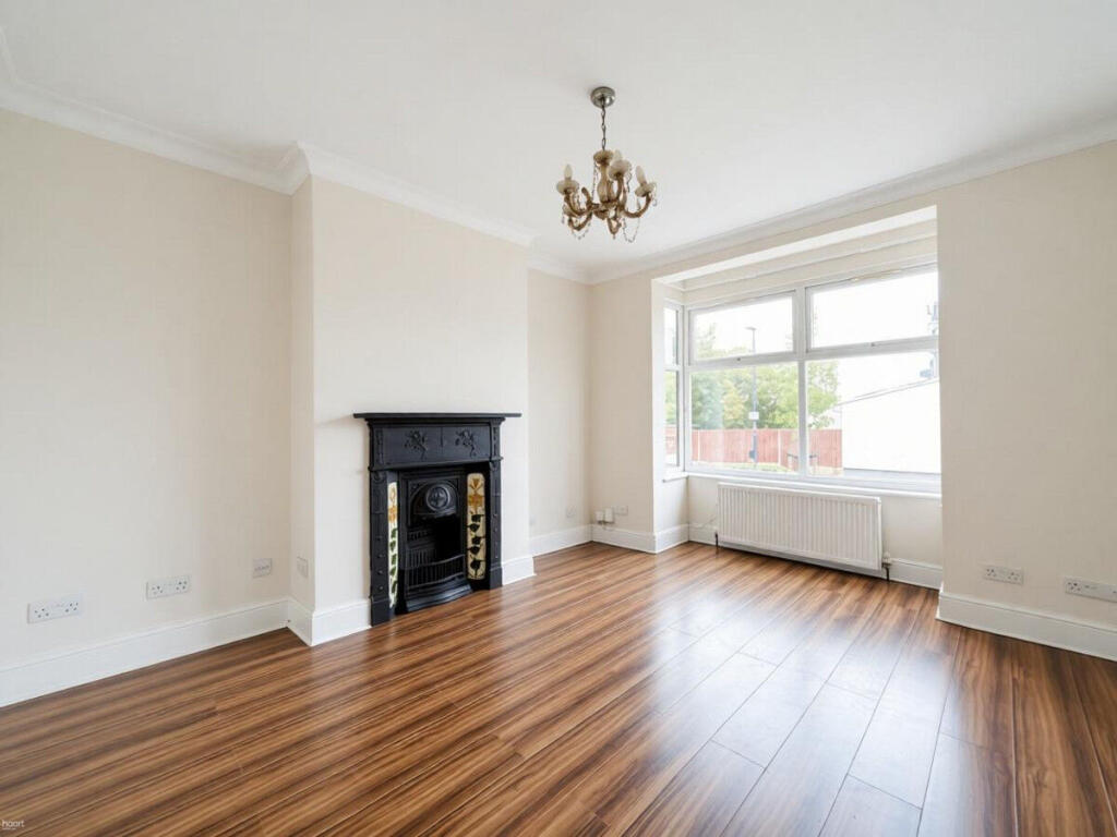 House in Harrow - View 5