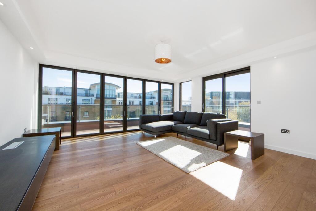 Main image of property: Royal Tower Lodge, Cartwright Street London E1
