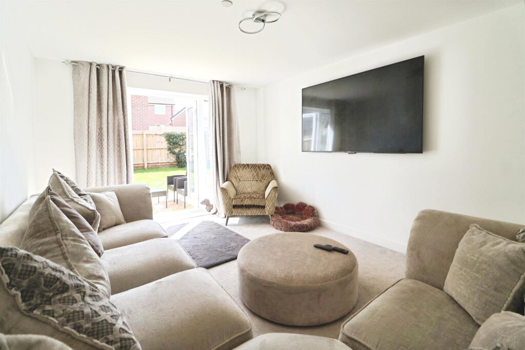 House in Cardiff, Sully and Lavernock - View 5