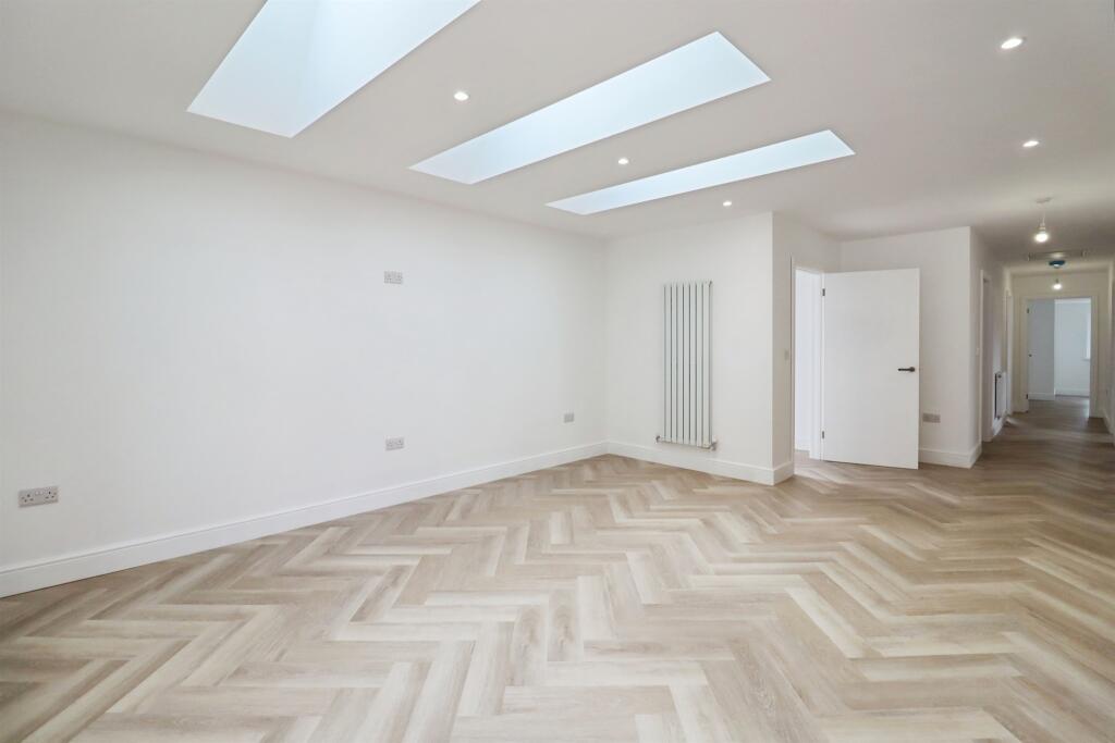 House in Cardiff - View 4