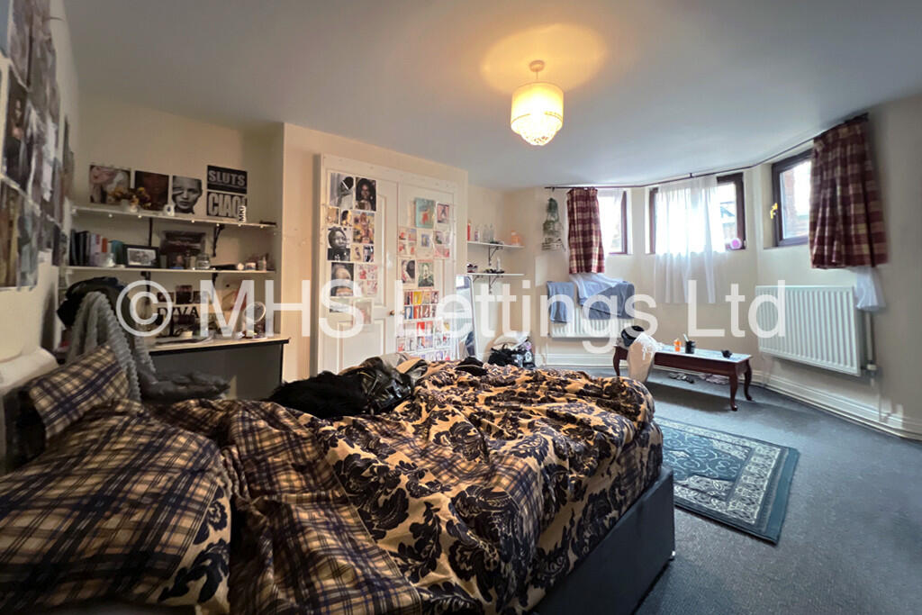 8 bedroom terraced house for rent
