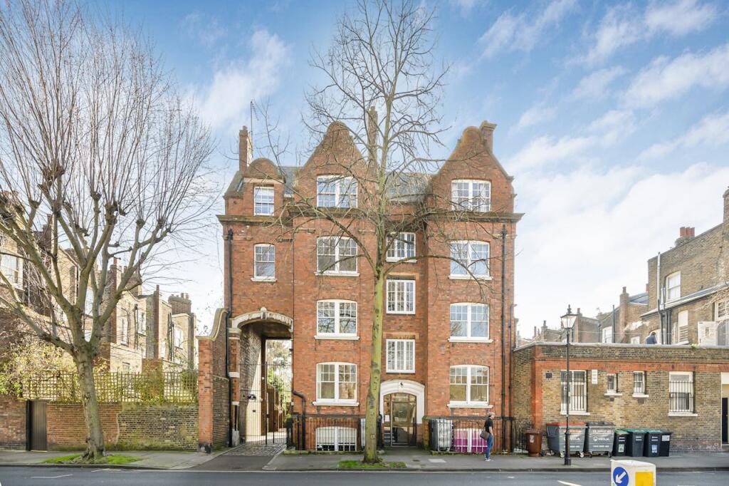 Main image of property: Stonefield Mansions, London, N1 0HS