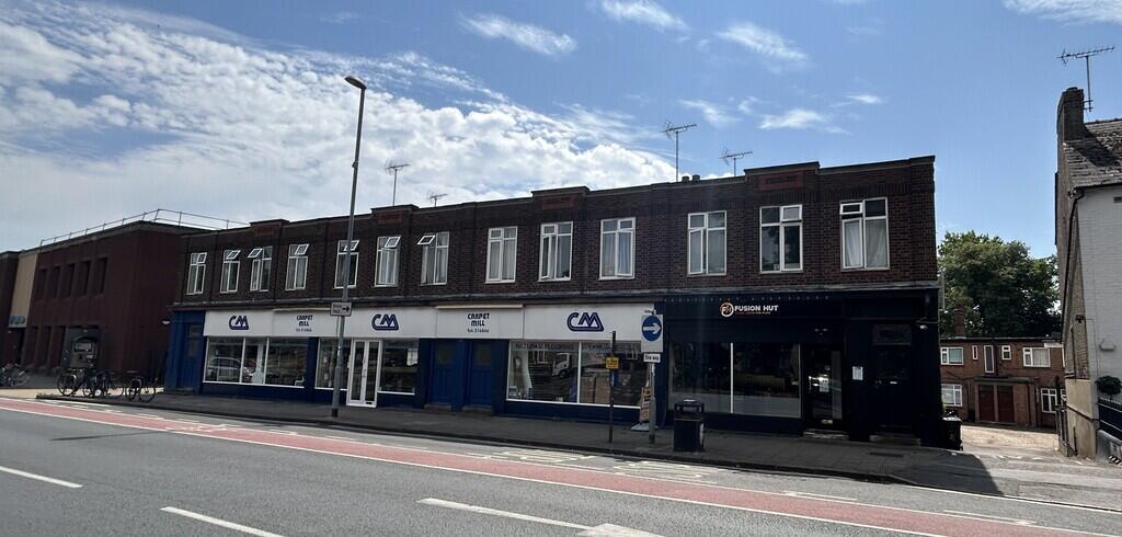 Main image of property: 24 Chesterton Road, Cambridge, CB4