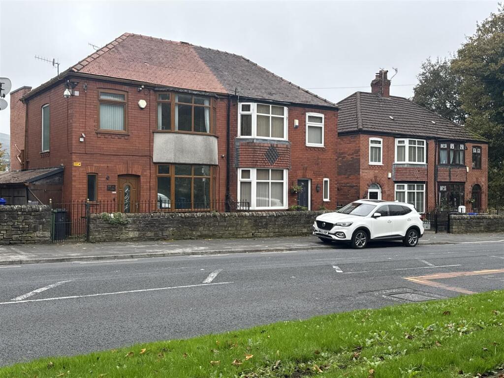 Wakefield Road, Heyrod, Stalybridge photo 4