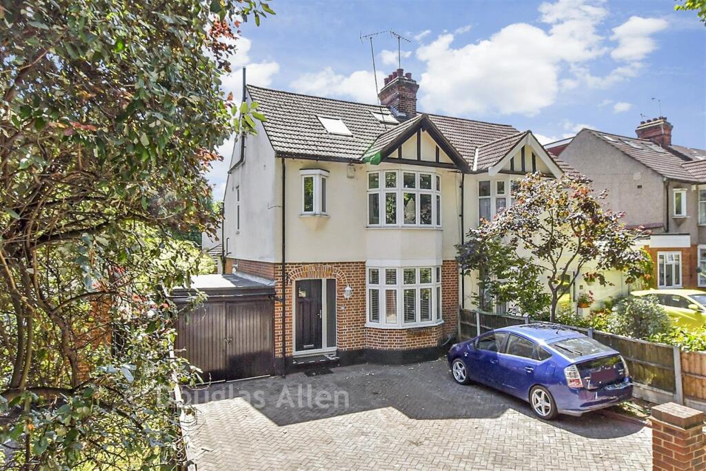 Main image of property: Main Road, Gidea Park, Essex