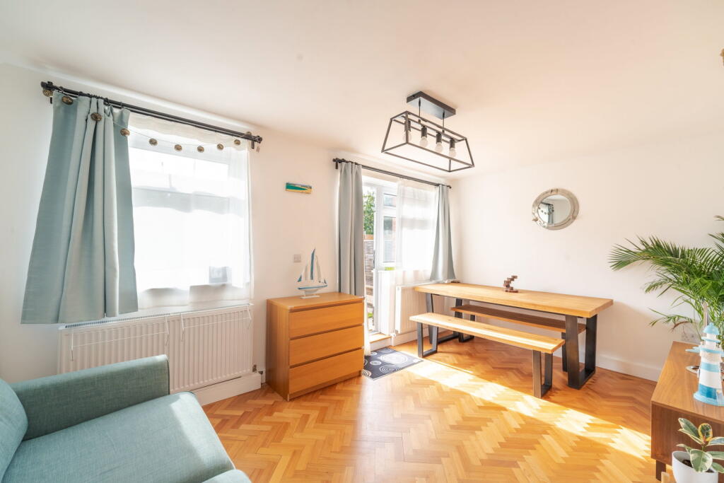 House in Reading - View 5