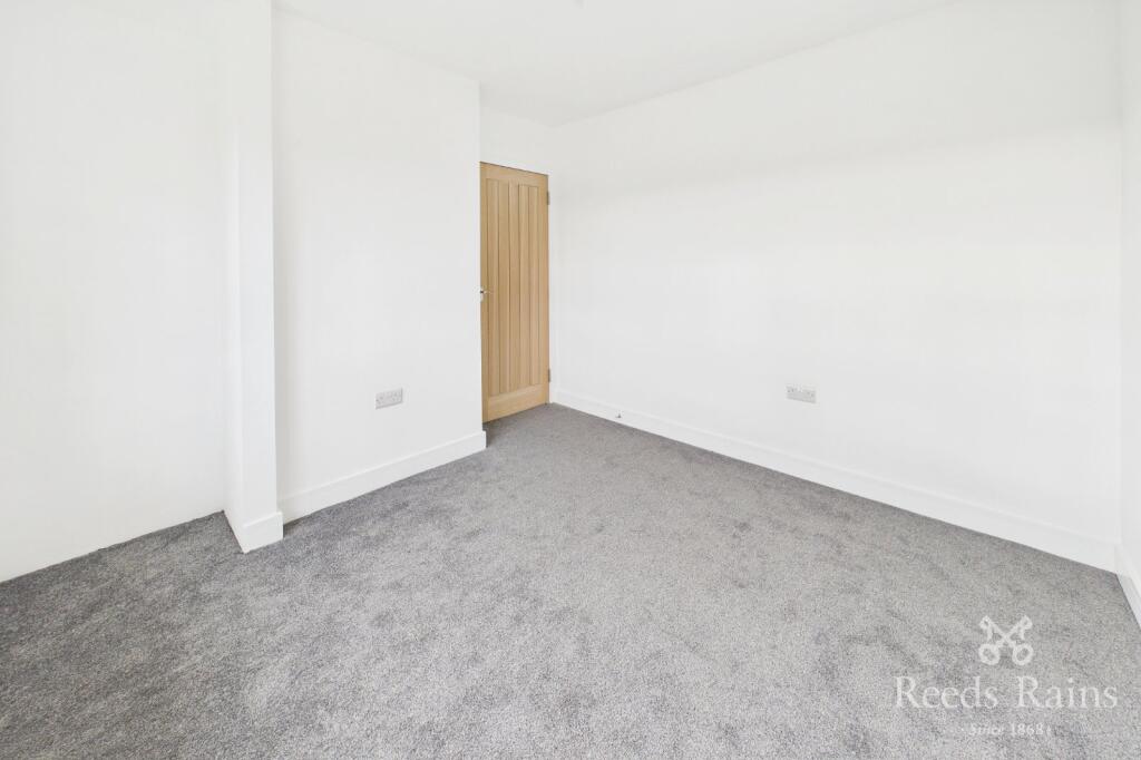 House in Sheffield, South Yorkshire - View 5
