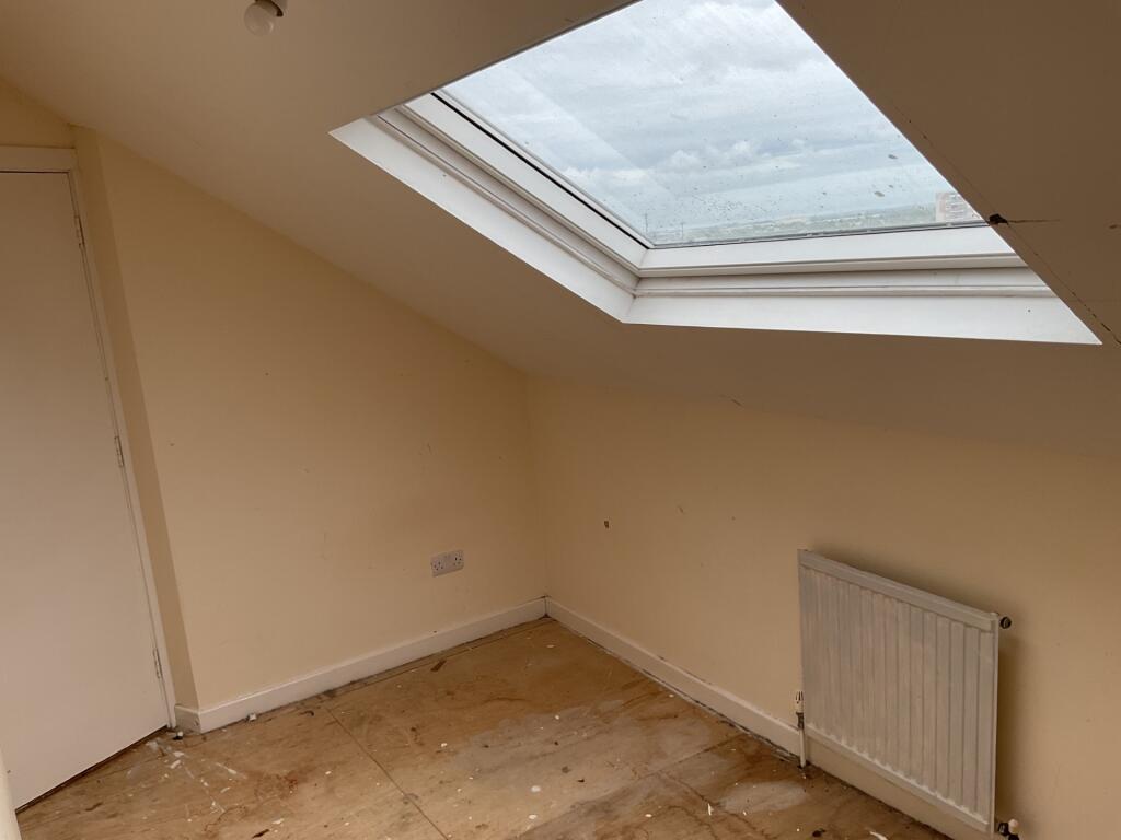 Apartment in Derby - View 4