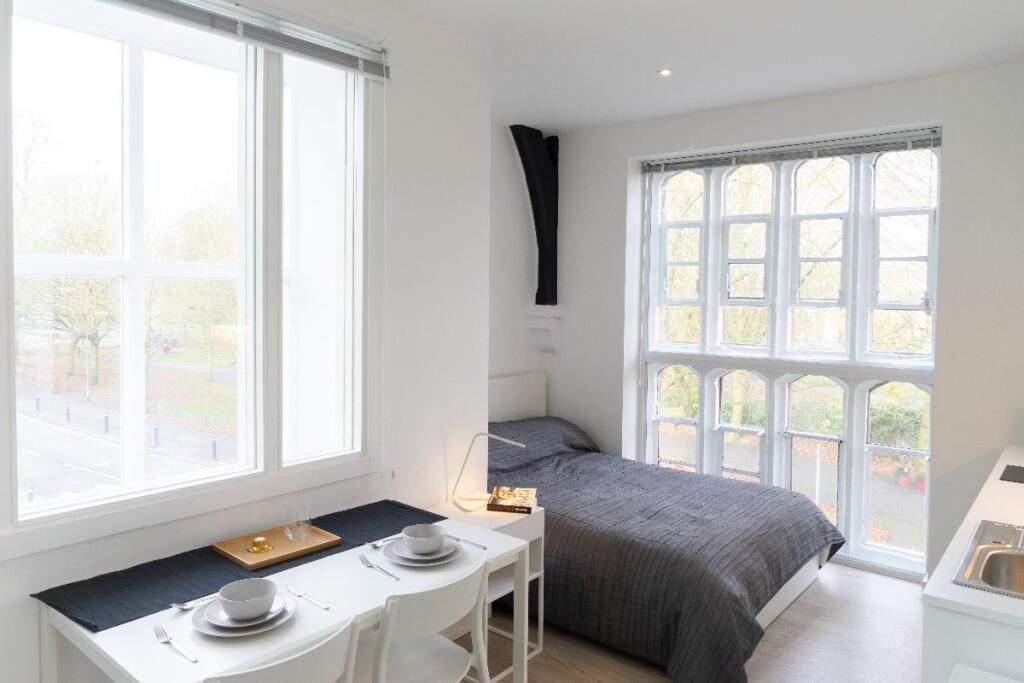 Apartment , Orme House,  Orme Road, Newcastle photo 4
