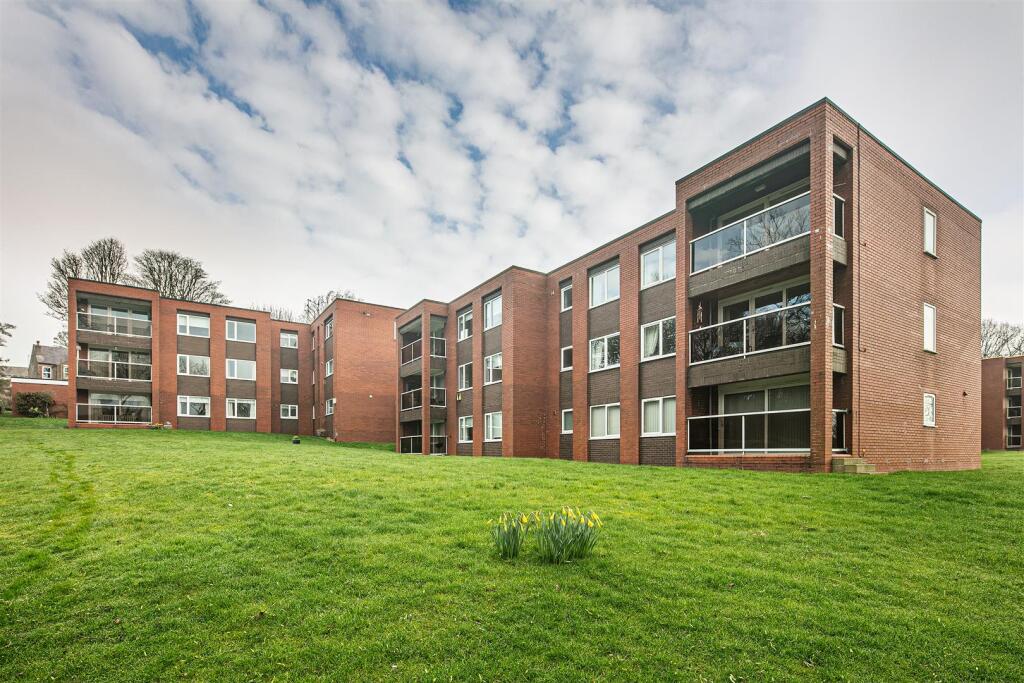 Main image of property: 29 Storth Park, Fulwood, S10 3QH