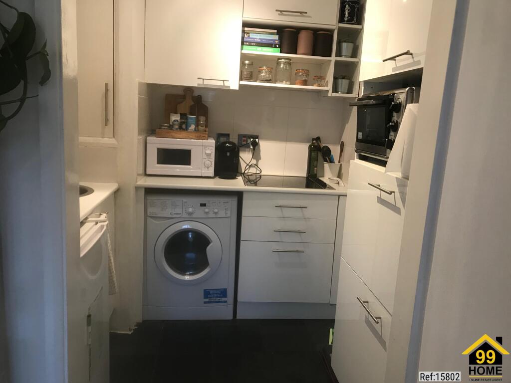 Apartment in London - More