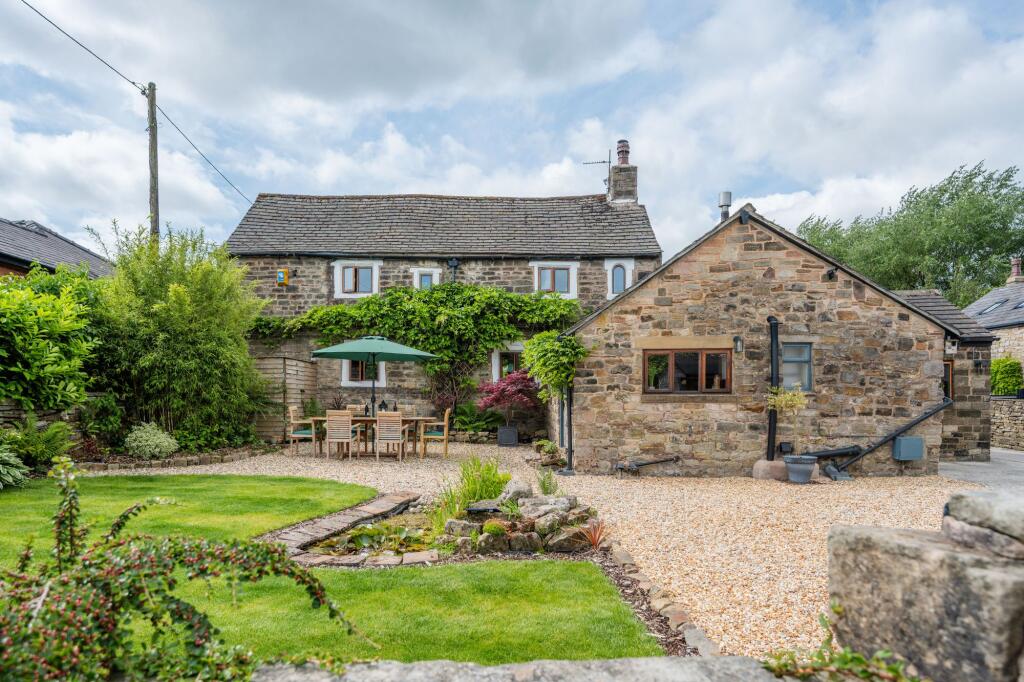 Higher House Lane, Heapey, PR6 photo 4