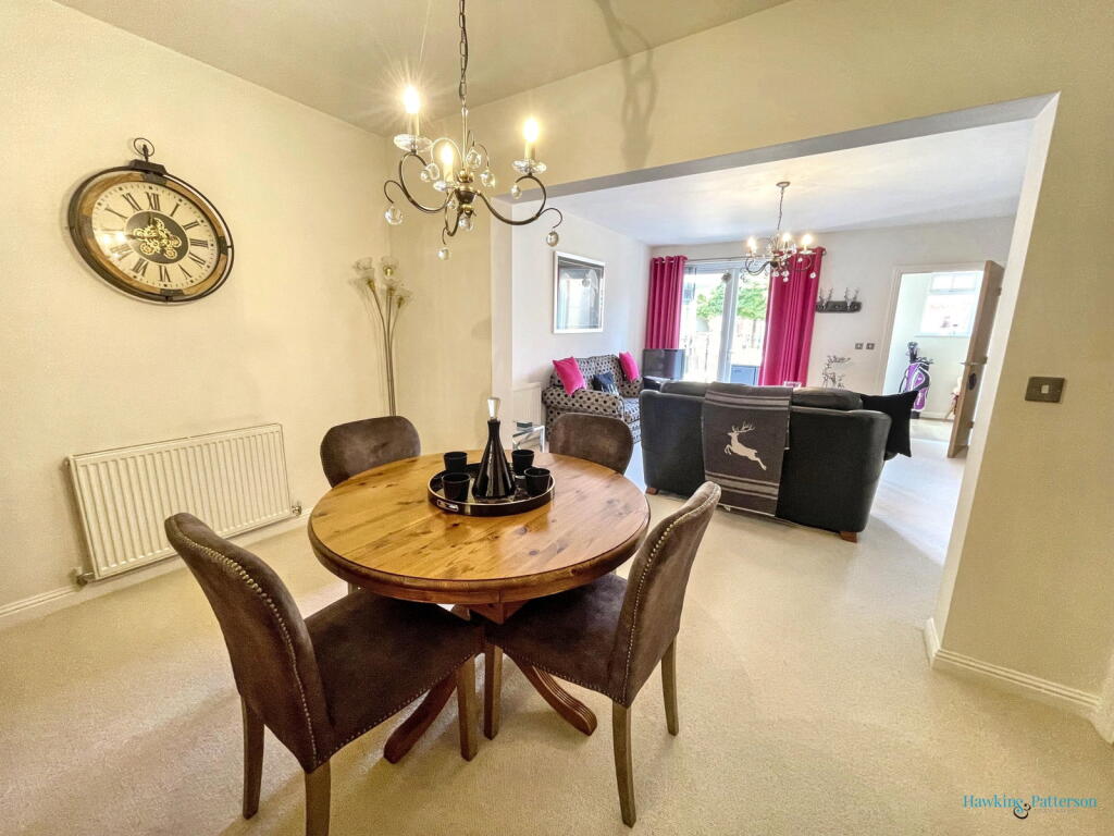 House in Solihull, Dickens Heath - View 4