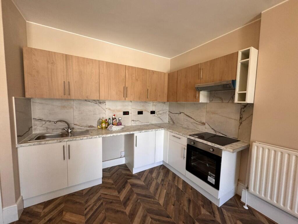 3 bedroom ground floor maisonette for rent