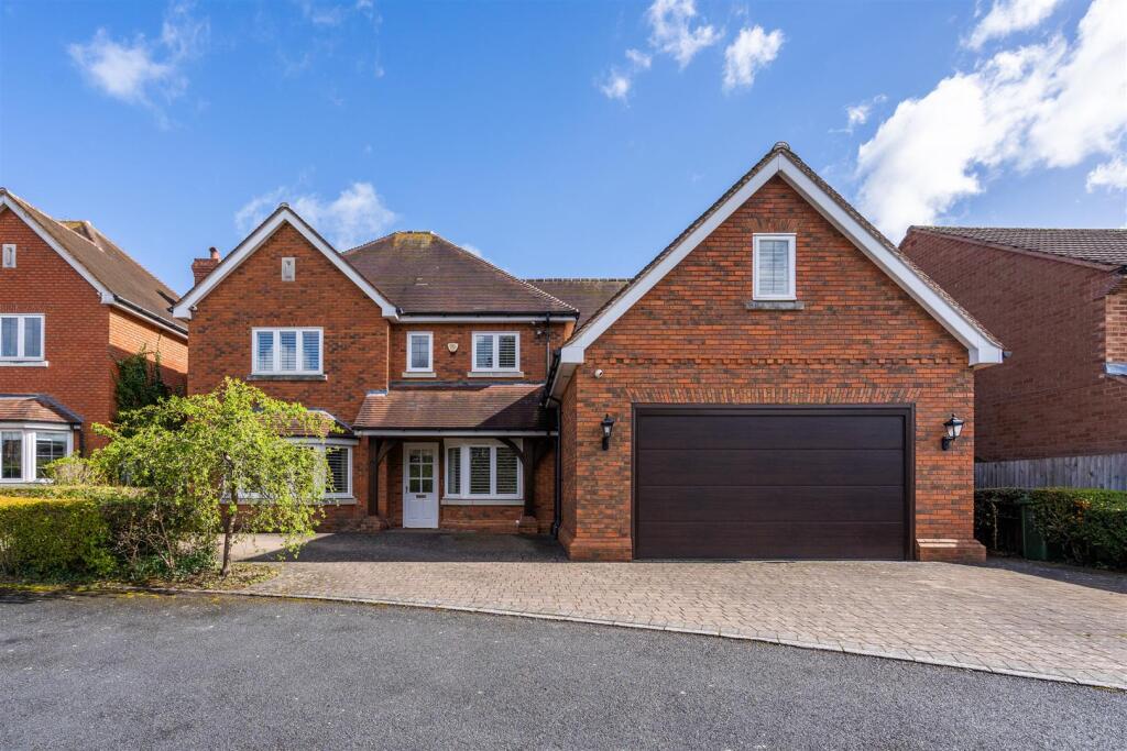 Main image of property: Berkswell Close, Solihull, B91