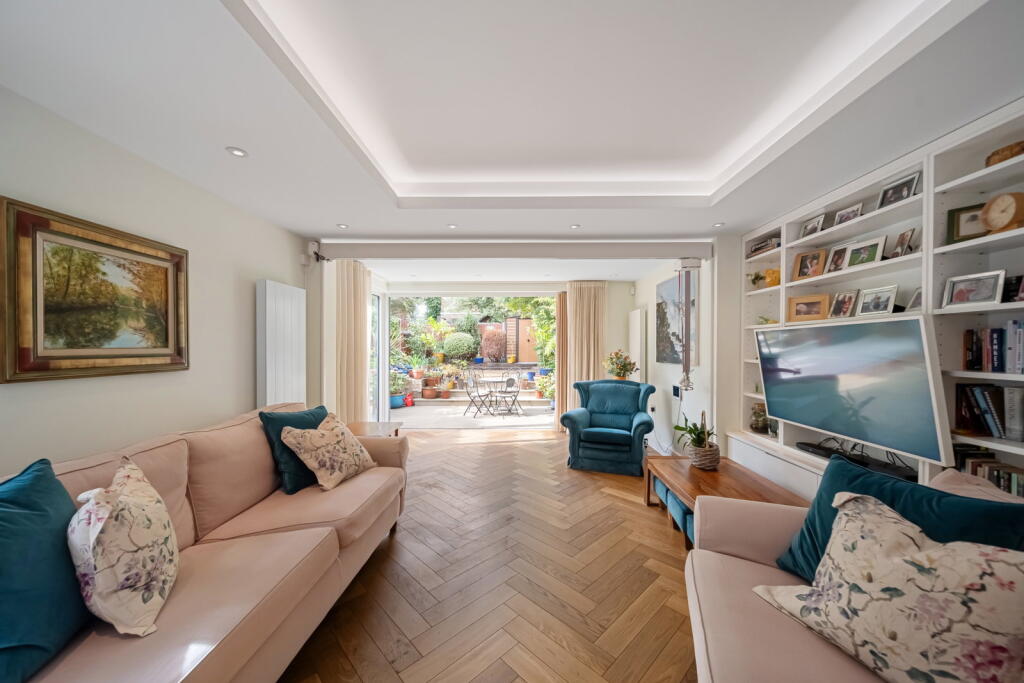 House in London, Royal Borough of Greenwich - View 4
