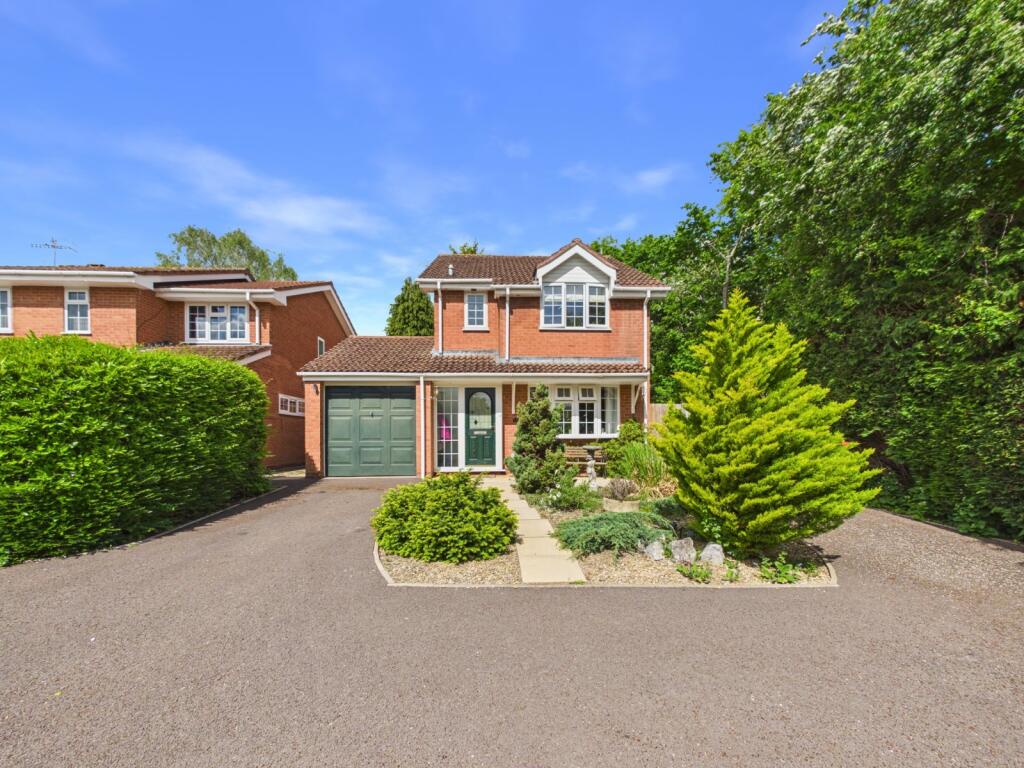Main image of property: Low Fold Close, Worcester, Worcestershire, WR2