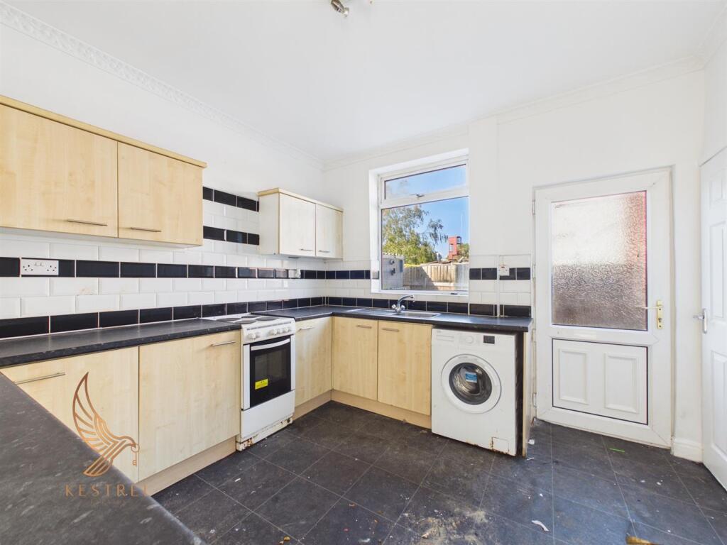 House in Wakefield - View 4