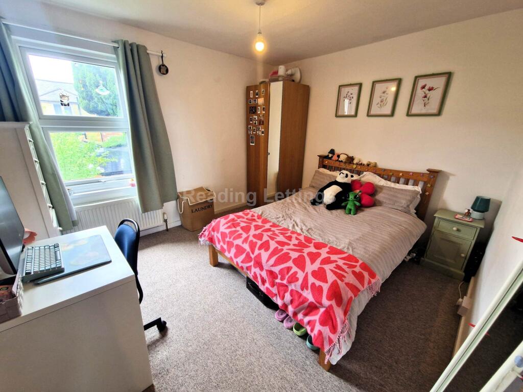 House in Reading - More