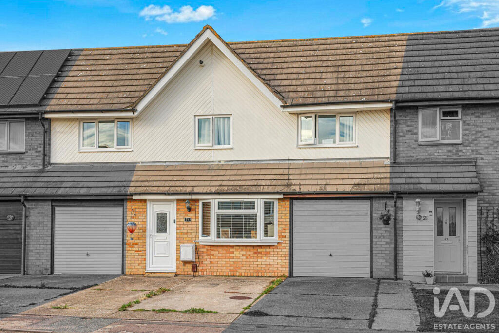 Main image of property: Charleston Avenue, Basildon, SS13