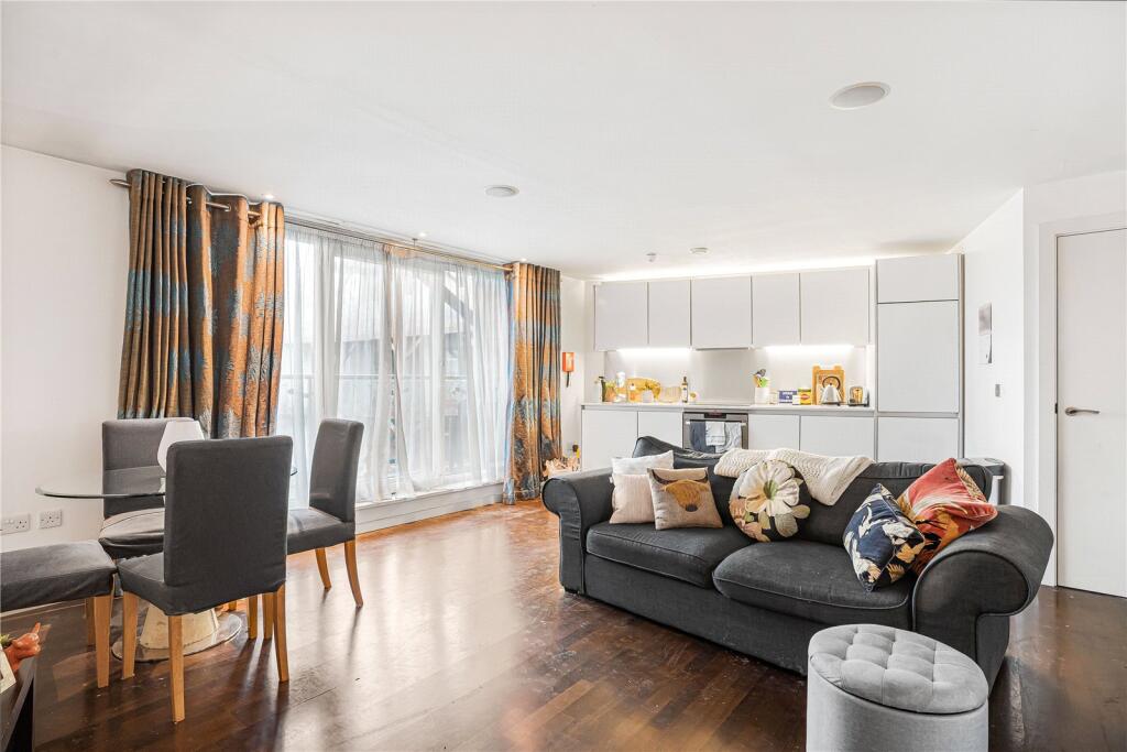 Main image of property: Islington on the Green, 12A Islington Green, Angel, Islington, London, N1