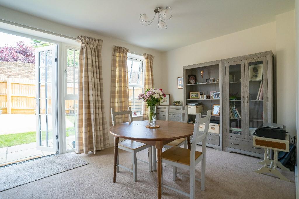 14, Barker Close, Salisbury, Wiltshire, SP2 photo 2