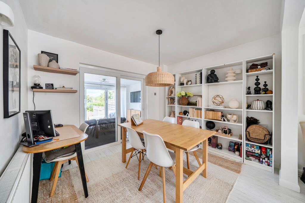 House in Harrow - View 5